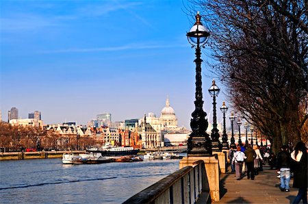 View of St. Paul's Cathedral from South Bank of Thames river in London Stock Photo - Budget Royalty-Free & Subscription, Code: 400-04661465