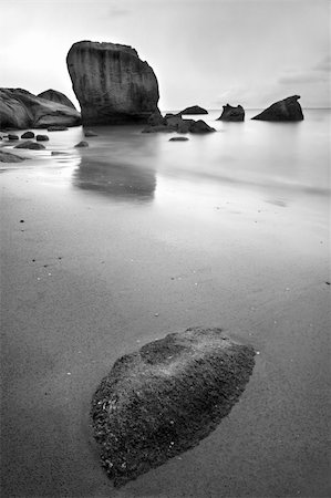 simsearch:400-05741371,k - long exposure of rocks at beach Stock Photo - Budget Royalty-Free & Subscription, Code: 400-04671814