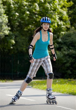 Rollerblade girl I. Stock Photo - Budget Royalty-Free & Subscription, Code: 400-04688973