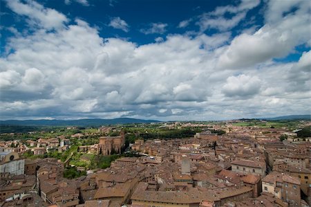 simsearch:400-05338054,k - An aerial view of a tuscany city Stock Photo - Budget Royalty-Free & Subscription, Code: 400-04698364