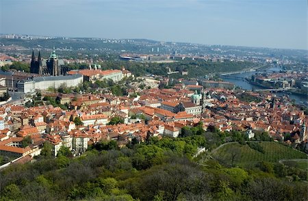 simsearch:400-05193127,k - Prague Castle view from the lookout tower Petrin Stock Photo - Budget Royalty-Free & Subscription, Code: 400-04718014