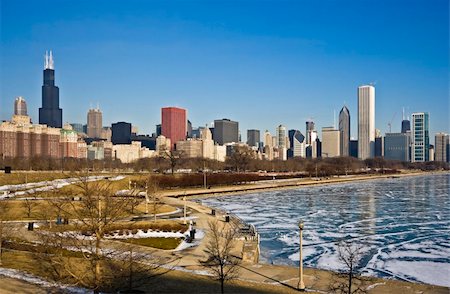 Cold Winter in Chicago, IL. Stock Photo - Budget Royalty-Free & Subscription, Code: 400-04710572
