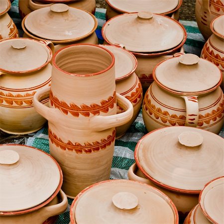 simsearch:400-07054392,k - Traditional Romanian pottery festival, Cucuteni and Horezu ceramics. Photographie de stock - Aubaine LD & Abonnement, Code: 400-04712093