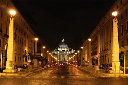 simsearch:400-05369313,k - view of Basilica di San Pietro, night,Vatican City in Rome, Italy Stock Photo - Budget Royalty-Free & Subscription, Code: 400-04720870