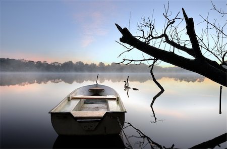 simsearch:400-04756224,k - Rowboat a misty morning Stock Photo - Budget Royalty-Free & Subscription, Code: 400-04736155