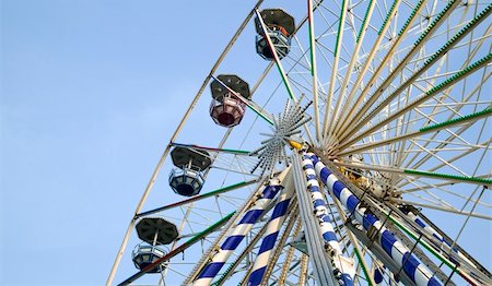 simsearch:400-08403714,k - There is a big ferris wheel with sky background Stock Photo - Budget Royalty-Free & Subscription, Code: 400-04731419