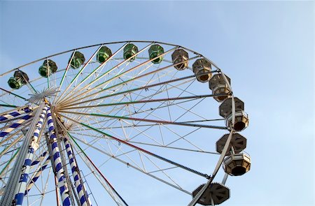simsearch:400-08403714,k - There is a big ferris wheel with sky background Stock Photo - Budget Royalty-Free & Subscription, Code: 400-04731422