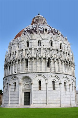 simsearch:400-05672489,k - The Baptistry of St. John in Pisa, Tuscany, Italy Stock Photo - Budget Royalty-Free & Subscription, Code: 400-04747238