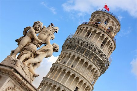 simsearch:400-05369313,k - Leaning tower and statue angel in Pisa, Tuscany, Italy Stock Photo - Budget Royalty-Free & Subscription, Code: 400-04747241