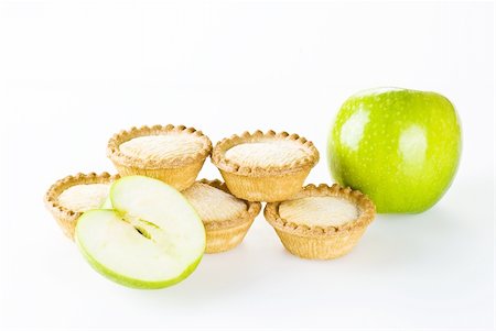 simsearch:400-04370315,k - Freshly made apple pies over white background Stock Photo - Budget Royalty-Free & Subscription, Code: 400-04778859
