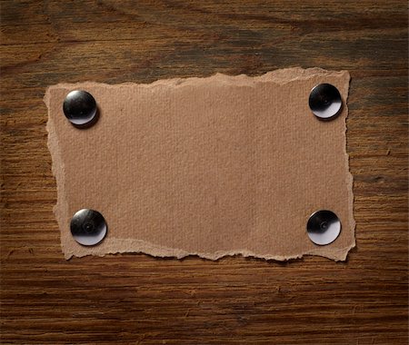 simsearch:400-04560382,k - close up of grunge note paper on wooden background Stock Photo - Budget Royalty-Free & Subscription, Code: 400-04779029