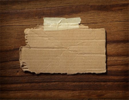 simsearch:400-05040053,k - close up of grunge note paper on wooden background Stock Photo - Budget Royalty-Free & Subscription, Code: 400-04779102