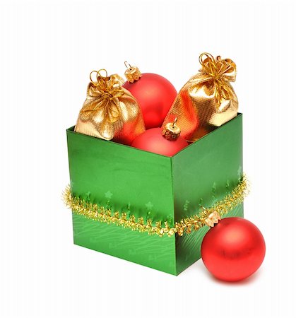 simsearch:400-05381288,k - christmas baubles in gift box on white Stock Photo - Budget Royalty-Free & Subscription, Code: 400-04773806