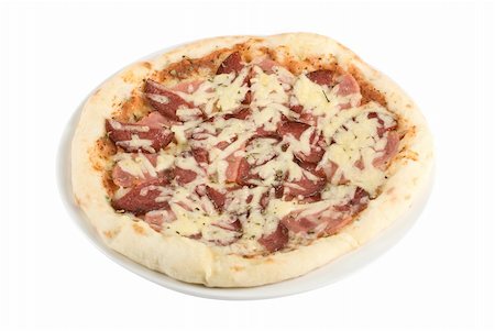 simsearch:400-04479187,k - Salami pizza isolated on a white background Stock Photo - Budget Royalty-Free & Subscription, Code: 400-04788441