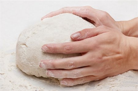 simsearch:649-06845217,k - Pair of hands kneading pizza dough. Stock Photo - Budget Royalty-Free & Subscription, Code: 400-04780742