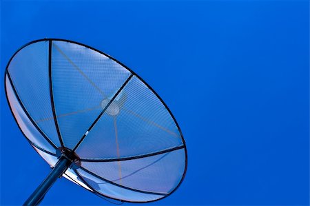 simsearch:400-04843830,k - Satellite dish in blue sky Stock Photo - Budget Royalty-Free & Subscription, Code: 400-04797147