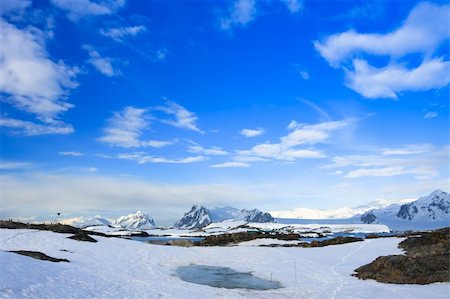 simsearch:400-05271801,k - Beautiful snow-capped mountains against the blue sky in Antarctica Stock Photo - Budget Royalty-Free & Subscription, Code: 400-04802552