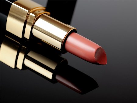 simsearch:400-05708035,k - Luxury pink lipstick on black background. make-up Stock Photo - Budget Royalty-Free & Subscription, Code: 400-04829850