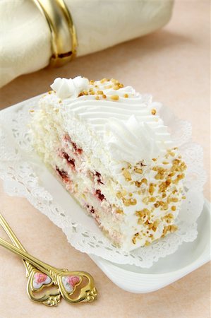 simsearch:400-05173009,k - Pretty tasty piece of cake on a beautiful plate Stock Photo - Budget Royalty-Free & Subscription, Code: 400-04834406