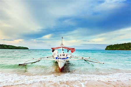 simsearch:400-04418173,k - Traditional Philippine boat in the tropical lagoon Stock Photo - Budget Royalty-Free & Subscription, Code: 400-04839259