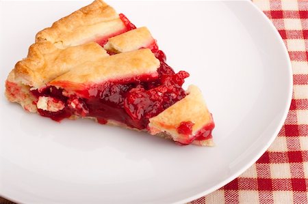 simsearch:400-04370315,k - American pie cherry filling - a traditional dessert. Stock Photo - Budget Royalty-Free & Subscription, Code: 400-04845183