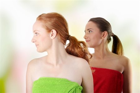 simsearch:400-05322963,k - Spa - portrait of two woman - redhead and brunette - looking left Stock Photo - Budget Royalty-Free & Subscription, Code: 400-04845234
