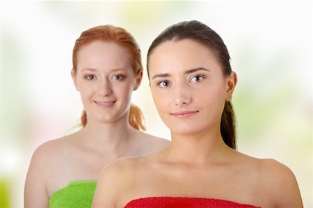 simsearch:400-05322963,k - Spa - portrait of two woman - redhead and brunette Stock Photo - Budget Royalty-Free & Subscription, Code: 400-04845235