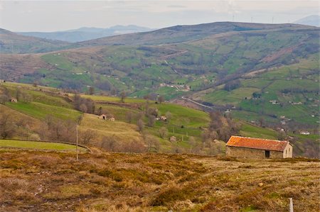 simsearch:400-05711931,k - Field on the Slopes of The Pyrenees With Old Farmhouses Stock Photo - Budget Royalty-Free & Subscription, Code: 400-04868507