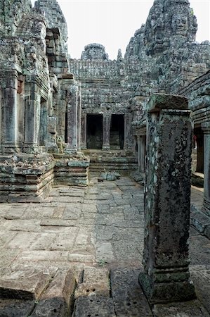 simsearch:400-04592511,k - photo Angkor Wat - ancient Khmer temple in Cambodia. UNESCO world heritage site Stock Photo - Budget Royalty-Free & Subscription, Code: 400-04863354