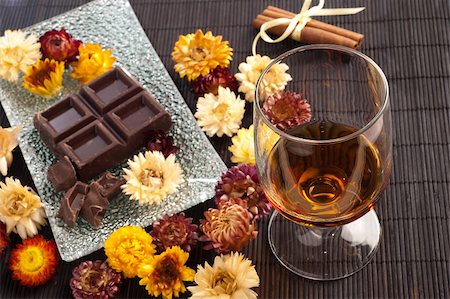 traditional cuban rum and chocolate composition with flowers Stock Photo - Budget Royalty-Free & Subscription, Code: 400-04870084