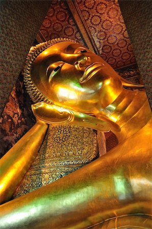the golden lying buddha in Wat Pho, bangkok thailand Stock Photo - Budget Royalty-Free & Subscription, Code: 400-04871082