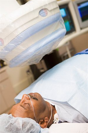 Patient Under Anaesthetic In Operating Theatre Stock Photo - Budget Royalty-Free & Subscription, Code: 400-04887914