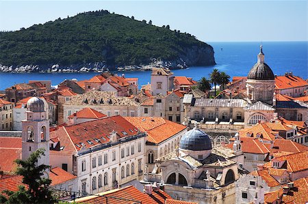 simsearch:400-05193127,k - Dubrovnik old town and Lokrum island on the Adriatic Sea in Croatia Stock Photo - Budget Royalty-Free & Subscription, Code: 400-04893297