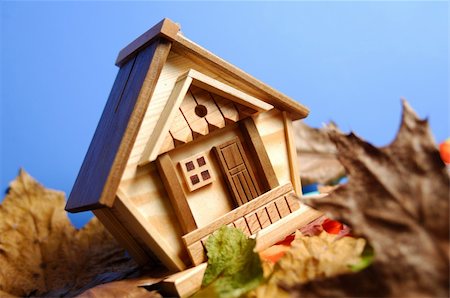 simsearch:400-04909150,k - Little wooden house model under blue sky Stock Photo - Budget Royalty-Free & Subscription, Code: 400-04909708