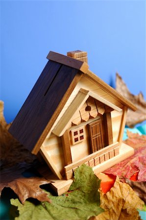 simsearch:400-04909150,k - Little wooden house model under blue sky Stock Photo - Budget Royalty-Free & Subscription, Code: 400-04909709