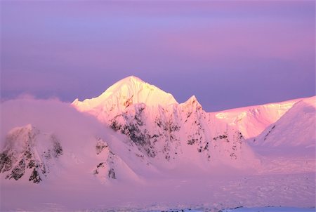 simsearch:400-05271801,k - Beautiful snow-capped mountains at sunset in Antarctica Stock Photo - Budget Royalty-Free & Subscription, Code: 400-04900450