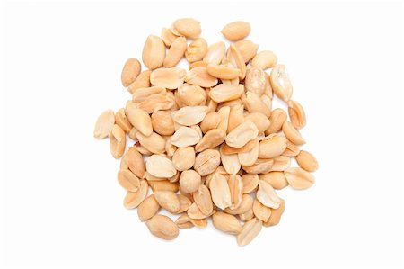 simsearch:400-04833195,k - Peanuts on the white background Stock Photo - Budget Royalty-Free & Subscription, Code: 400-04900462
