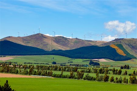 simsearch:400-05319608,k - Image of a wind farm perched on top of a hillside in New Zealand Stock Photo - Budget Royalty-Free & Subscription, Code: 400-04901224