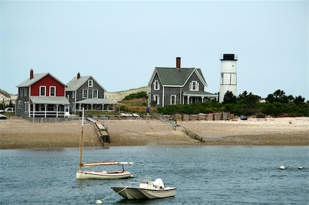 sandy beach cape cod - Beach Homes on the Water in Cape Cod Massechuettes Stock Photo - Budget Royalty-Free & Subscription, Code: 400-04938197