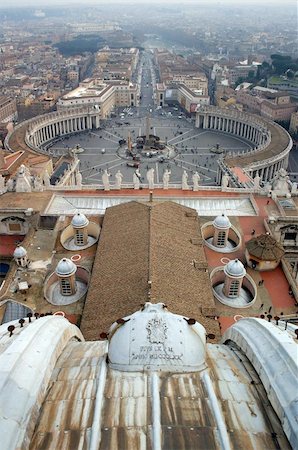 simsearch:400-05369313,k - St Peter's Square, Vatican Stock Photo - Budget Royalty-Free & Subscription, Code: 400-04944772