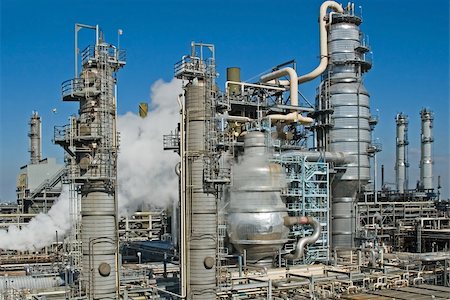 simsearch:400-05040563,k - A complex oil refinery for making gasoline Stock Photo - Budget Royalty-Free & Subscription, Code: 400-04958504