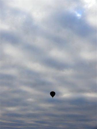 simsearch:400-06642893,k - portrait of hot air ballon in sky Foto de stock - Super Valor sin royalties y Suscripción, Código: 400-04953362