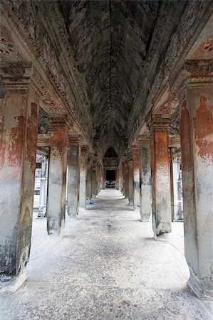 simsearch:400-04592511,k - Angkor Wat interior corridor view with pillar. Stock Photo - Budget Royalty-Free & Subscription, Code: 400-04953815