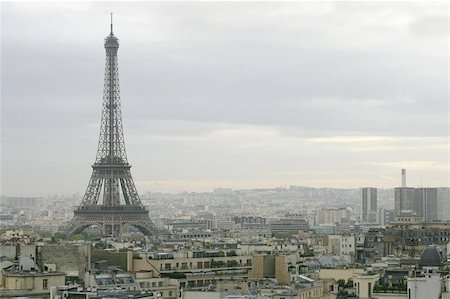 simsearch:400-04974897,k - A overcast day in Paris. Stock Photo - Budget Royalty-Free & Subscription, Code: 400-04975028