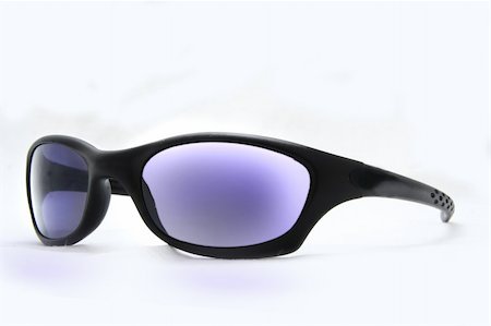 simsearch:400-03944633,k - sunglasses isolated on white. Stock Photo - Budget Royalty-Free & Subscription, Code: 400-04985722