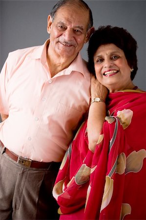 Portrait of a happy elderly East Indian couple Photographie de stock - Aubaine LD & Abonnement, Code: 400-04995255
