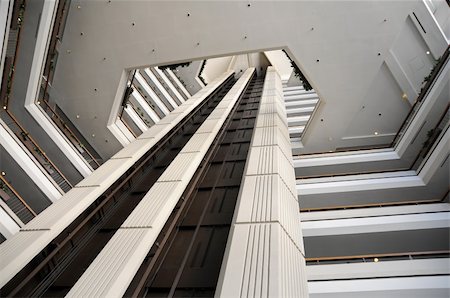 shaft - Hotel atrium and elevator shaft, Atlanta, Georgia Stock Photo - Budget Royalty-Free & Subscription, Code: 400-04995913