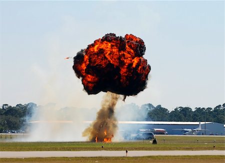 simsearch:400-06761272,k - Mushroom shaped fireball at an airport Stock Photo - Budget Royalty-Free & Subscription, Code: 400-05014937