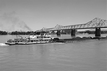 A black & white image of a coal barge on the ohio river. Stock Photo - Budget Royalty-Free & Subscription, Code: 400-05021140