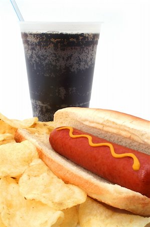 simsearch:400-04587885,k - Hot Dog Combo with soda and potato chips Stock Photo - Budget Royalty-Free & Subscription, Code: 400-05077588